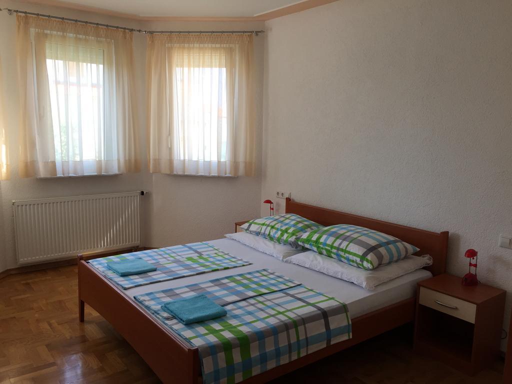 Apartments Dumancic 비오그라드나모루 외부 사진