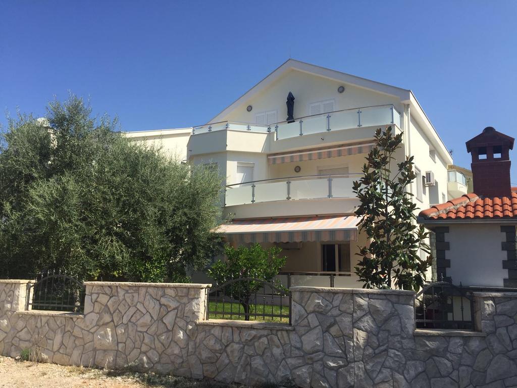 Apartments Dumancic 비오그라드나모루 외부 사진