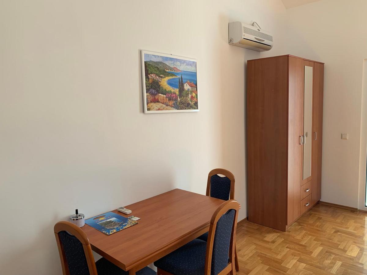 Apartments Dumancic 비오그라드나모루 외부 사진